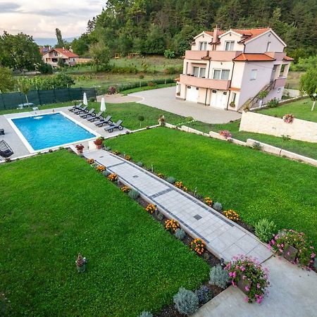 Green Paradise Estate Trilj Екстер'єр фото